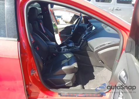 2014 Ford Focus St z USA, uszkodzony, nr VIN 1FADP3L93EL126440